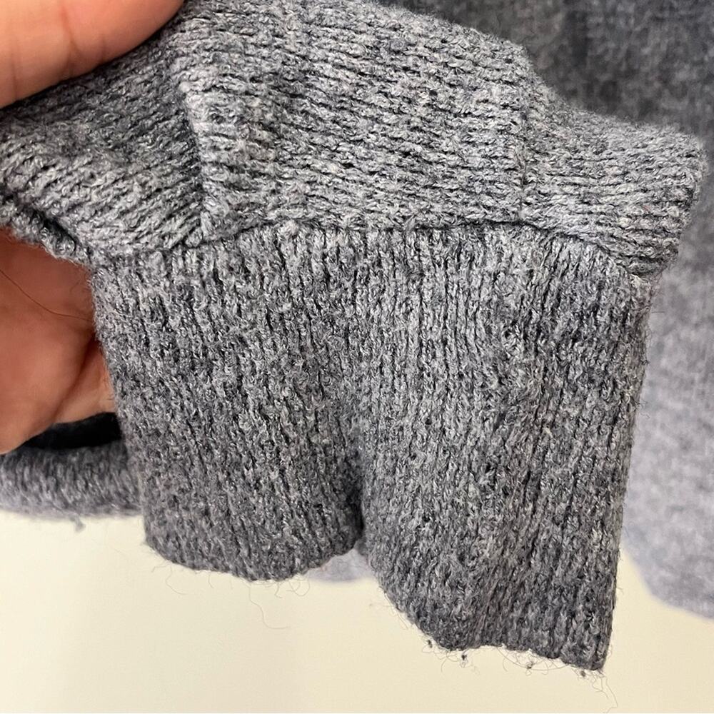 Vestique Knit Sweater Lightweight Long Sleeve Gray Twee Coquette Winter Small - Picture 3 of 6